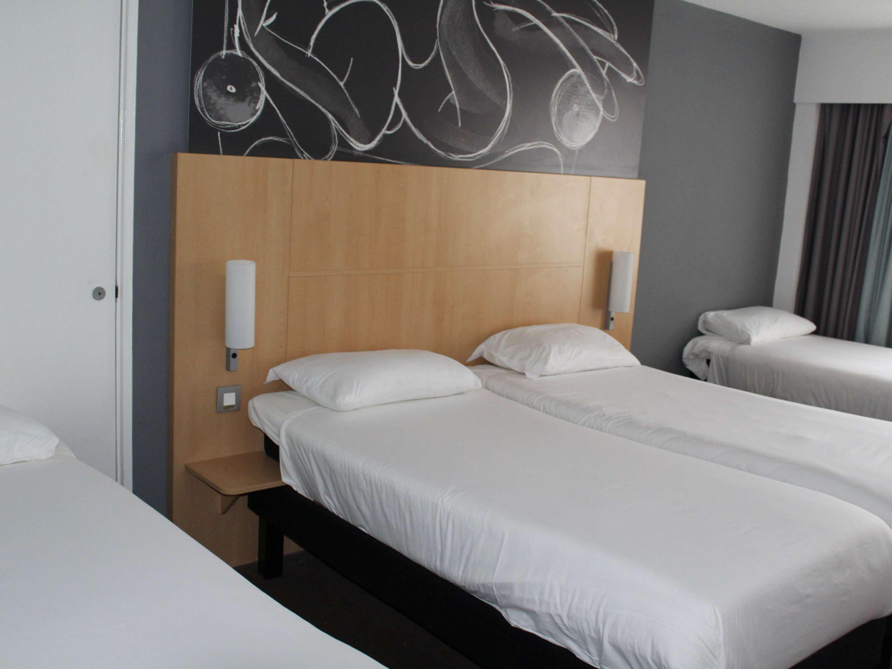 Ibis Styles York Centre Hotel Exterior photo