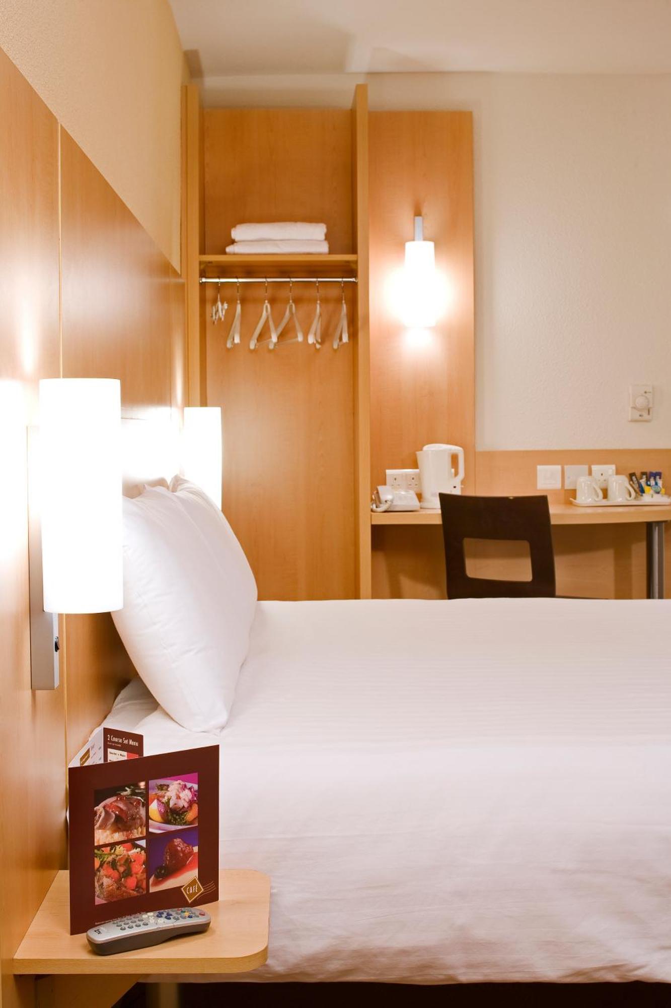 Ibis Styles York Centre Hotel Room photo